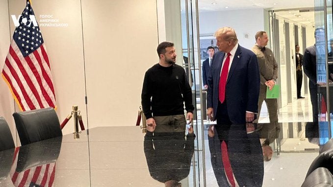 Zelensky y Donald Trump en una reunión