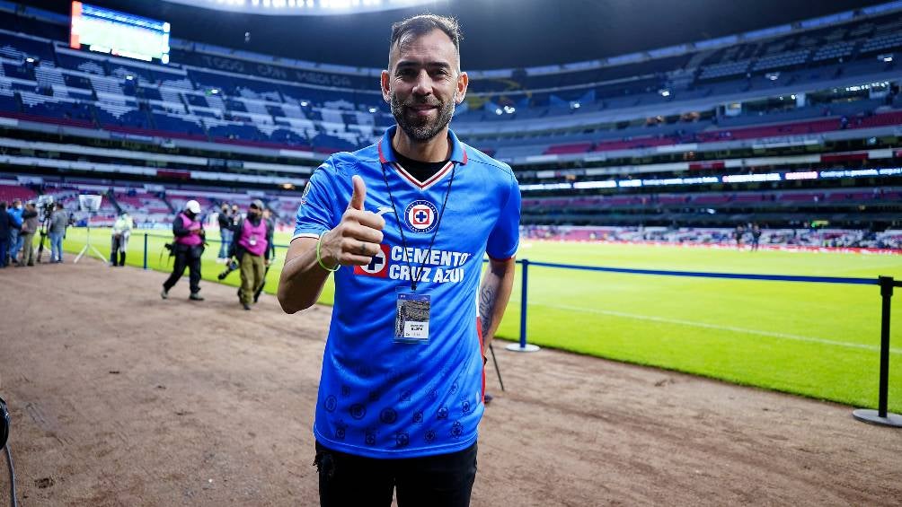 Chelito Delgado es idolo de Cruz Azul 