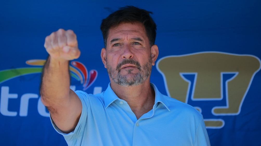 Gustavo Lema, entrenador de Pumas