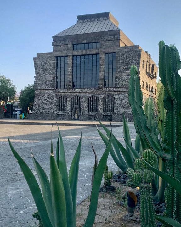 Baile sonidero en el Museo Anahuacalli 