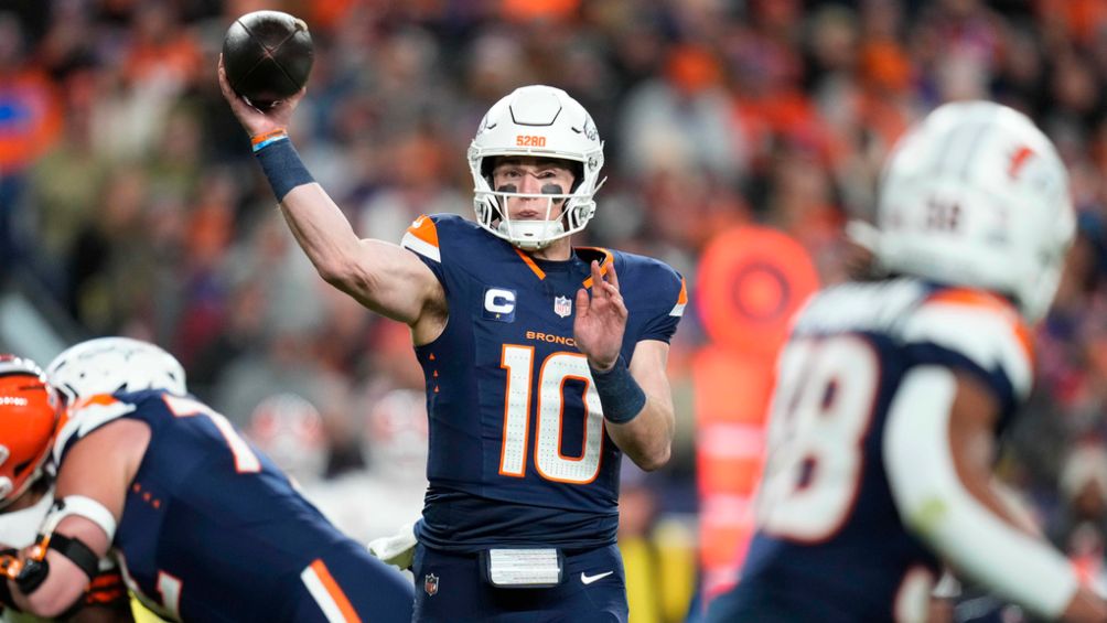 Bo Nix lanzó un pase de TD