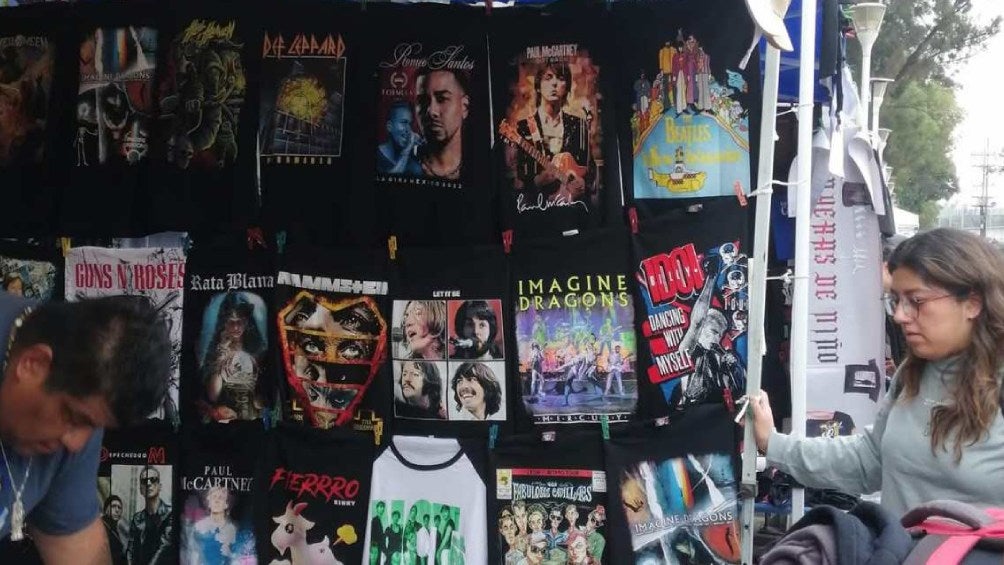 Bazar de mercancía no oficial de conciertos en CDMX, aquí te contamos