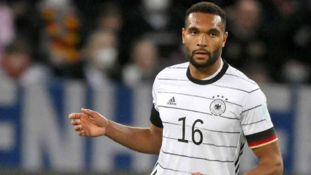 Barcelona inició negociaciones por el defensor alemán Jonathan Tah