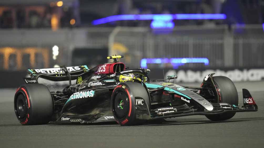 Lewis Hamilton apunta a un triste adiós de Mercedes tras mala calificación en Abu Dhabi 