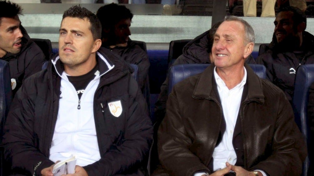 Óscar García junto con Johan Cruyff