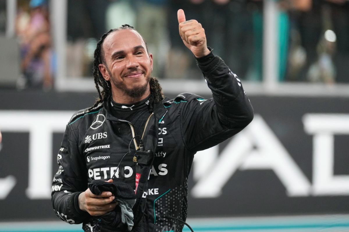 Hamilton corrió por última vez con Mercedes