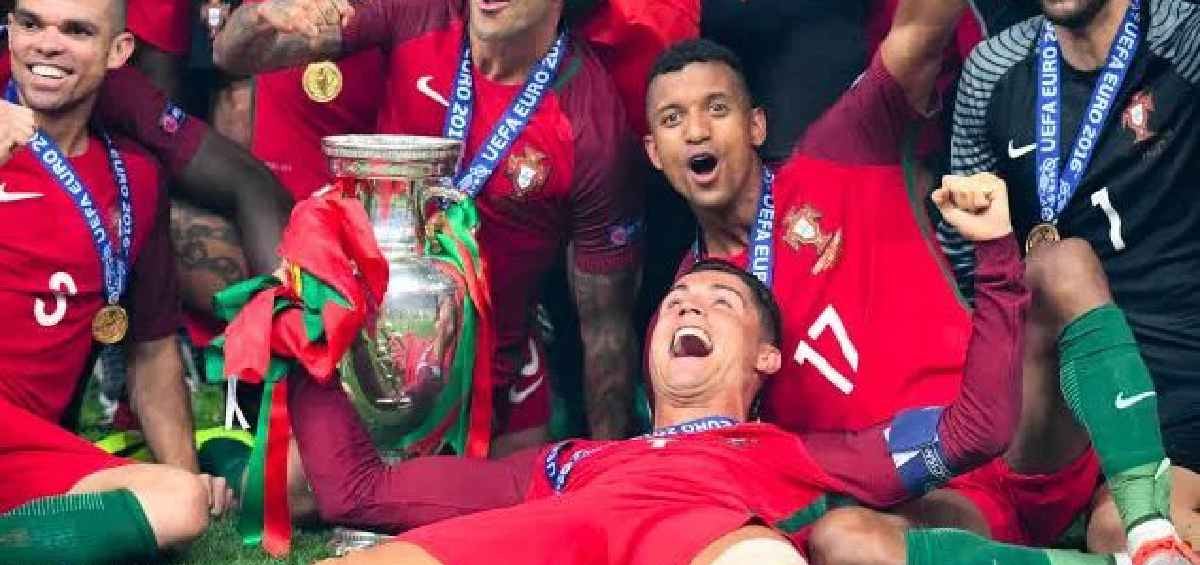 Nani y Cristiano Ronaldo en 2016