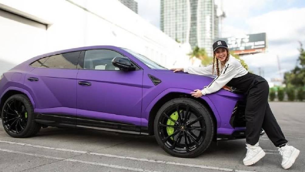 La cantante colombiana rifo su Lamborghini y reveló el nombre del ganador. 