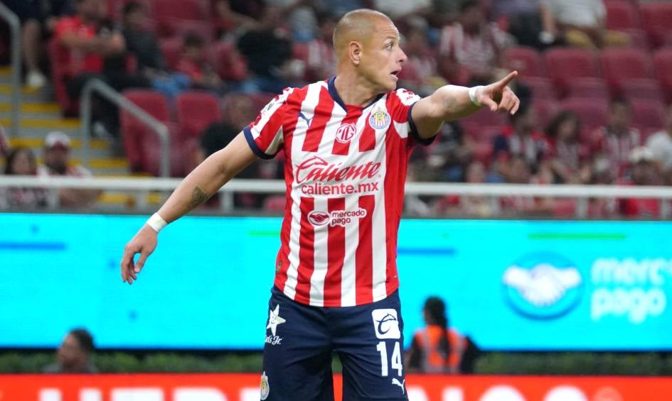 Javier Hernández vivirá su tercer torneo en Chivas