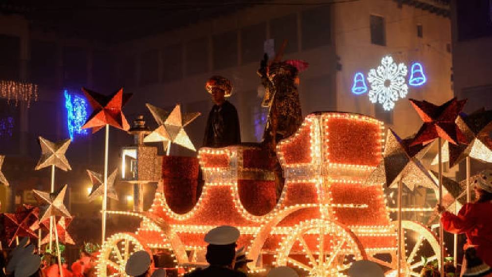 Este maratón de festividades encapsula la esencia de la cultura mexicana. 