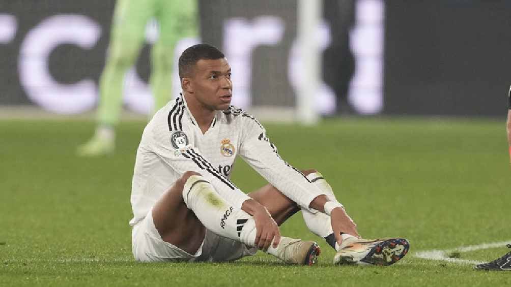 Carlo Ancelotti descarta lesión grave de Kylian Mbappé: 'No parece nada serio'