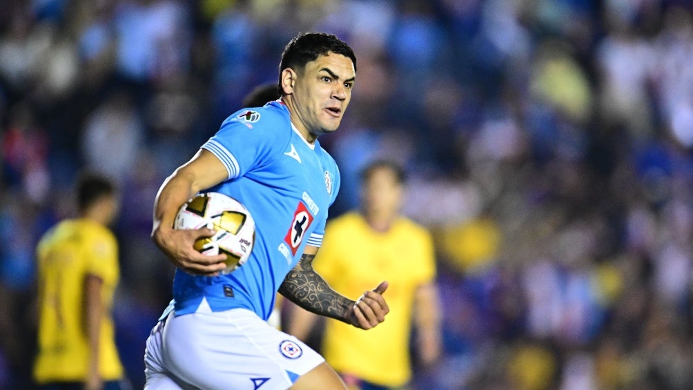 'Toro' Fernández lanza mensaje tras eliminación de Cruz Azul