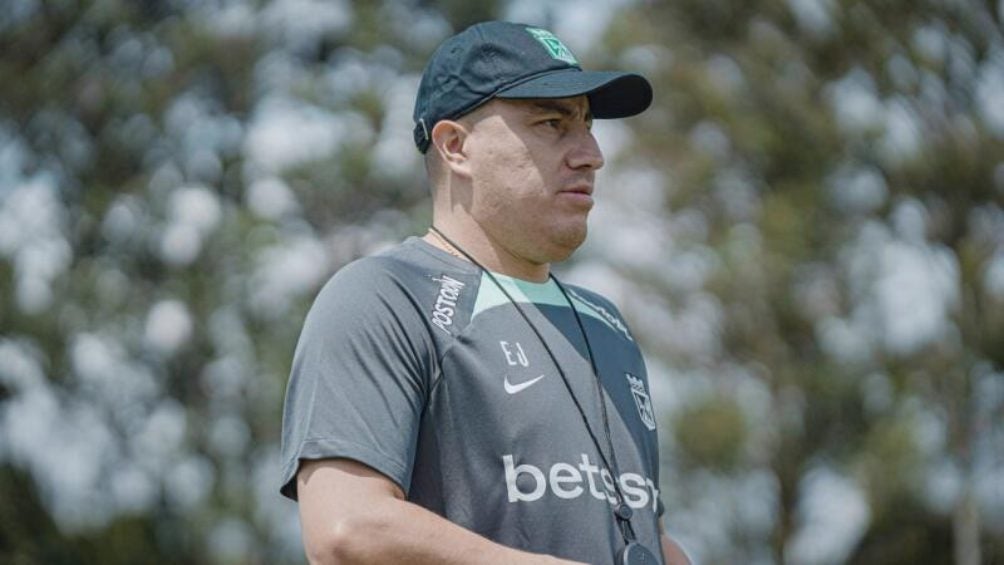 Efraín Juárez se une a selecta lista de entrenadores mexicanos con títulos en el extranjero