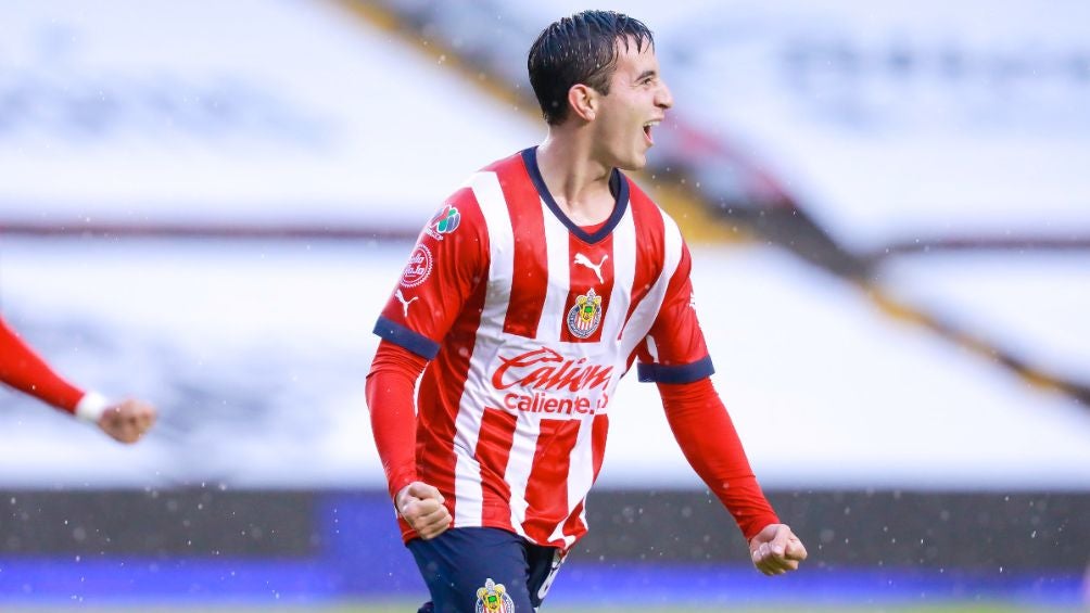 El canterano no jugará más con Chivas