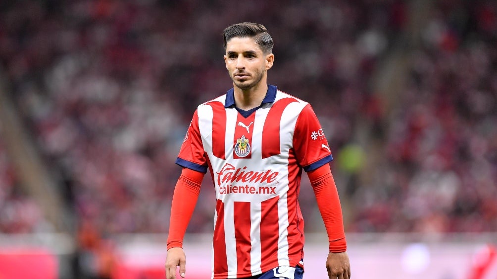 Isaac Brizuela no entra en planes de Chivas de cara al Torneo Clausura 2025 