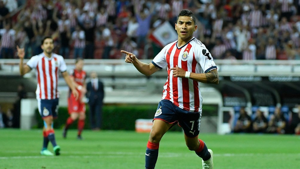 Chivas: Llegada de Orbelín Pineda depende de él