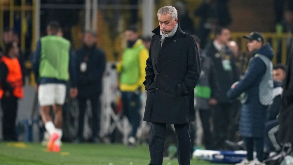 José Mourinho será operado durante el parón invernal