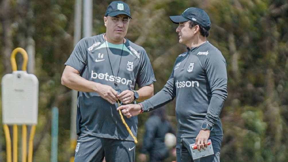 ¿Quién es Luis Pérez, el otro entrenador mexicano que fue campeón con Efraín Juárez?