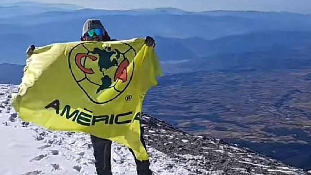 ¡América en la cima de México! Aficionados presumen su amor por las Águilas en el Pico de Orizaba