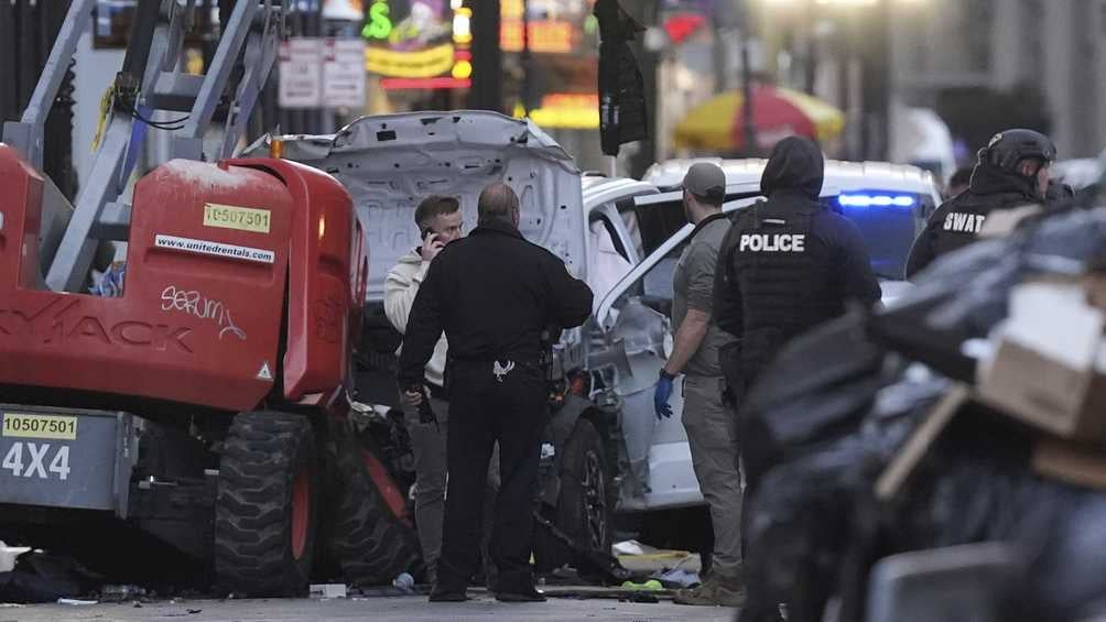 Automovilista en Nueva Orleans atropella y mata a 15 personas en celebración de Año Nuevo