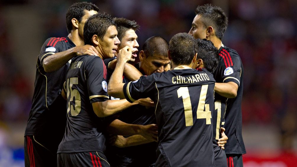 México tendrá nuevo uniforme negro con dorado 