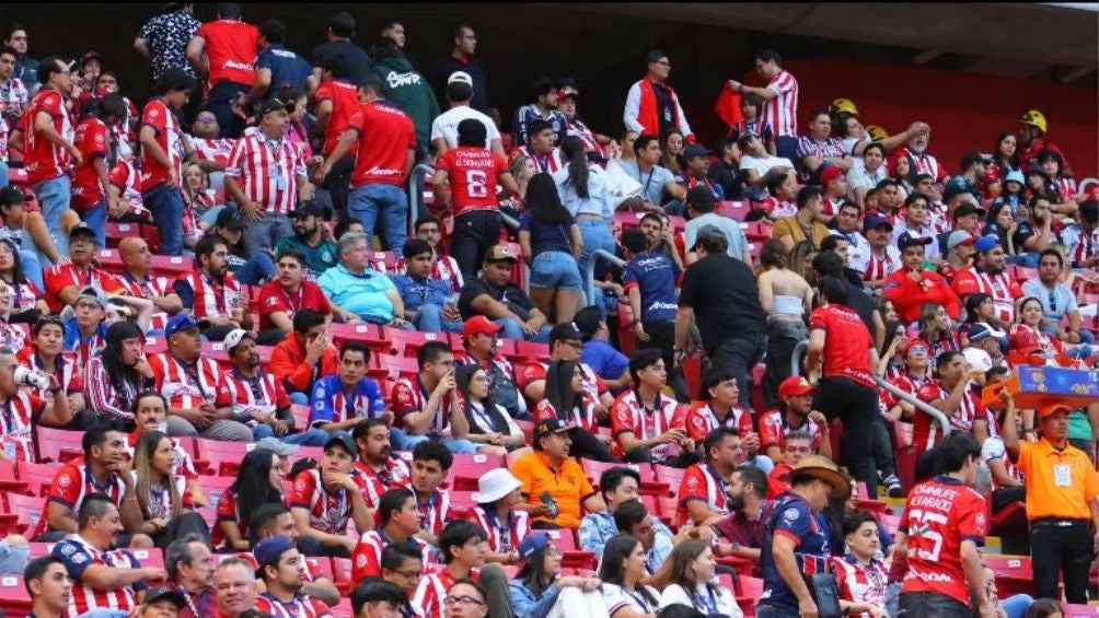 Aficionados del Rebaño le reclamaron a Jardine