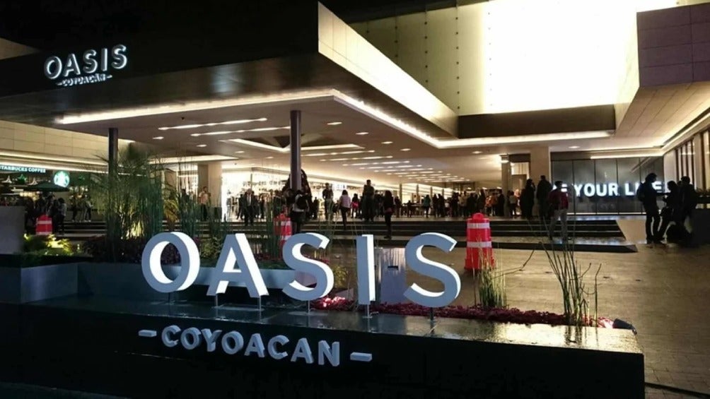 Plaza Oasis Coyoacán es afectada junto con sus visitantes por gas irritante