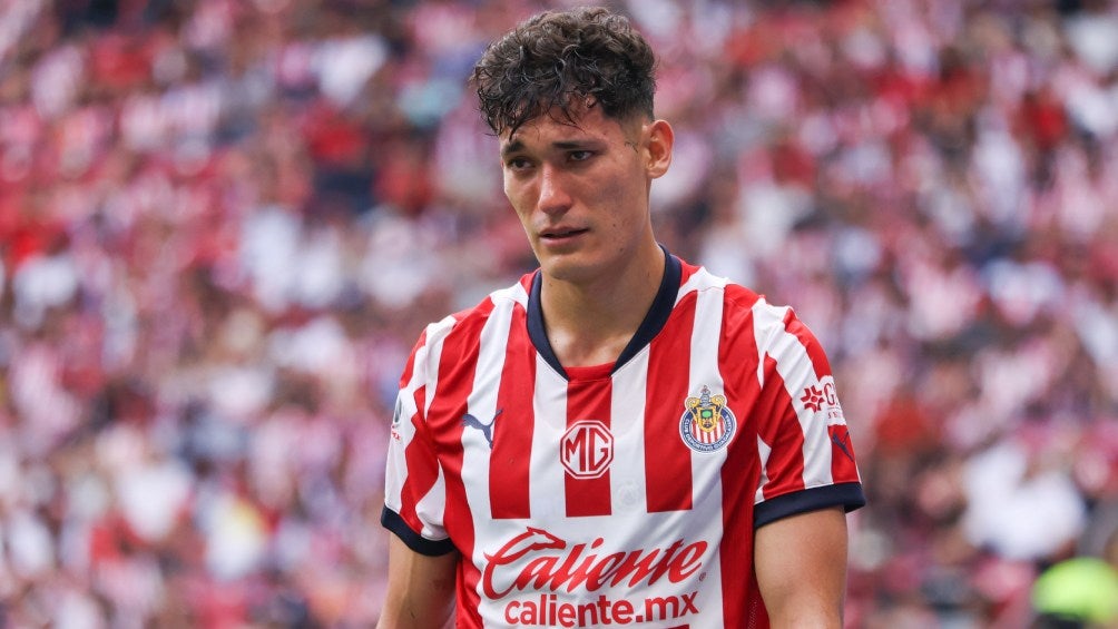 Chiquete manda mensaje de despedida a Guadalajara: “Siempre llevaré el escudo de Chivas”