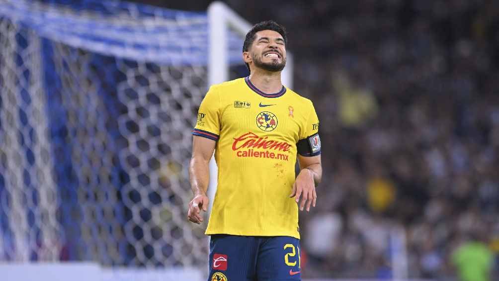 ¡Se quedan sin capitán!  Henry Martín salió lesionado previo al medio tiempo de la Final de Vuelta