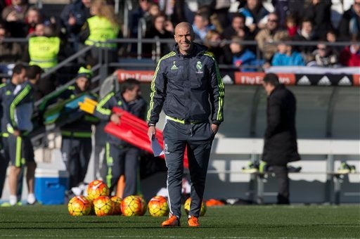 Gran recibimiento tuvo Zidane en su primera práctica