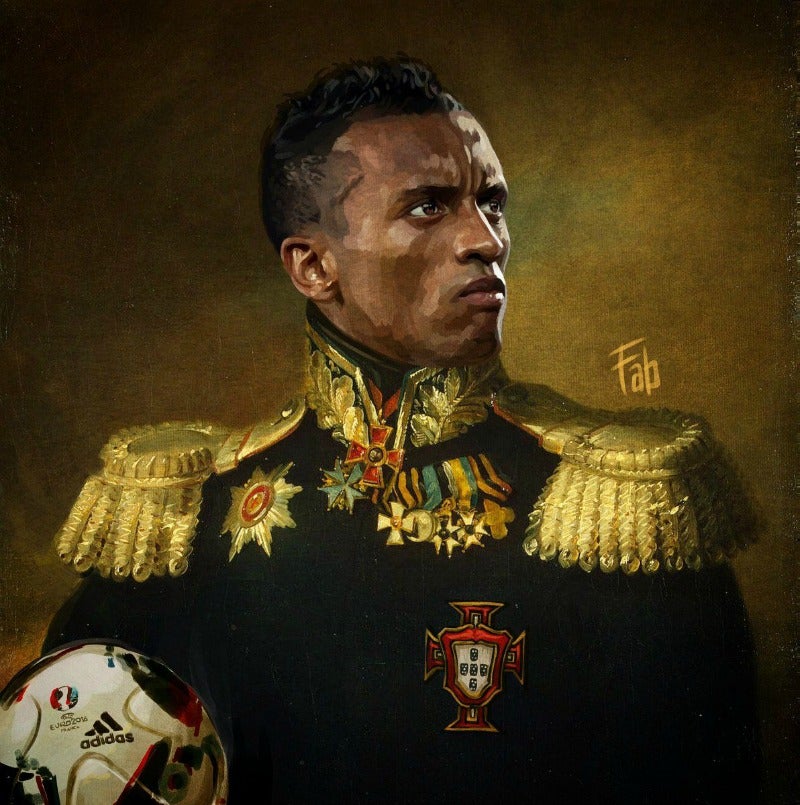 Nani muestra con orgullo el escudo de Portugal