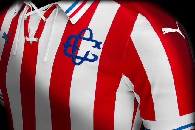 El uniforme luce el escudo del Club Unión