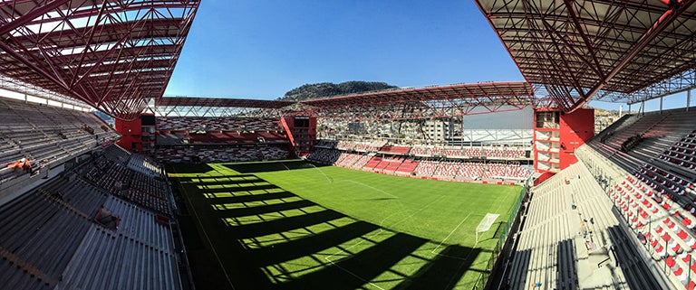 El campo luce espectacular y en óptima condiciones para el juego vs. América