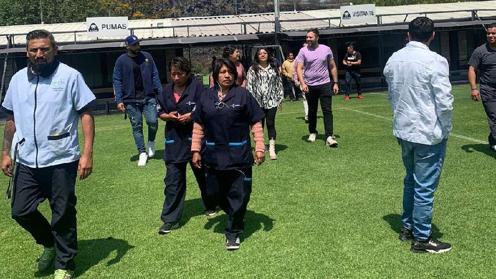 Trabajadores de Cantera durante el simulacro