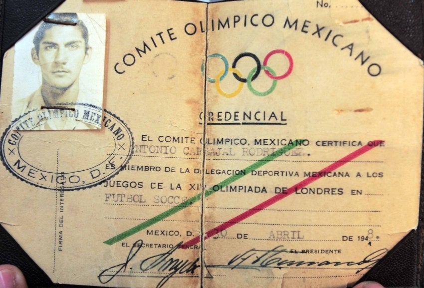 Credencial de Tota Carbajal en Juegos Olímpicos