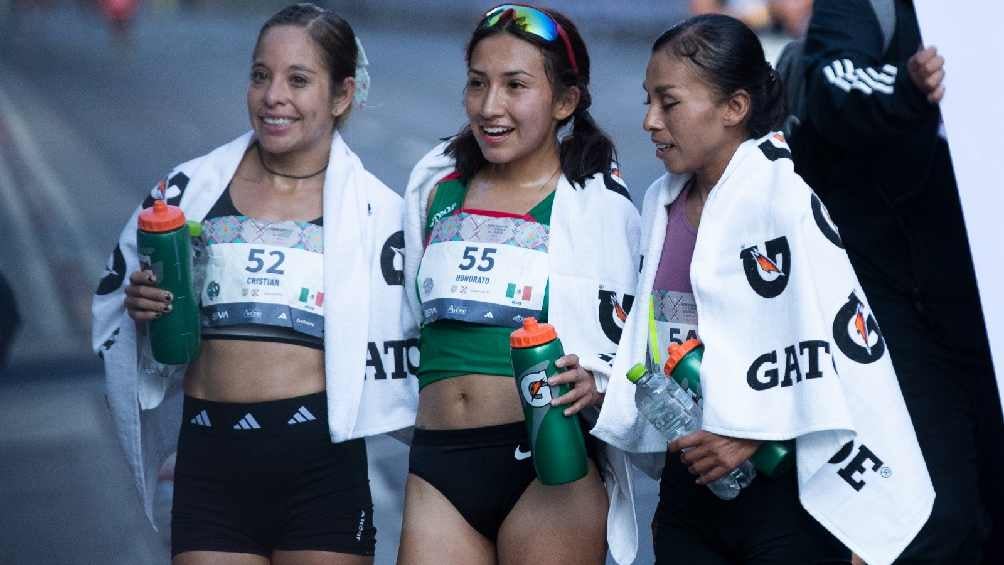 El podio de la categoría femenil