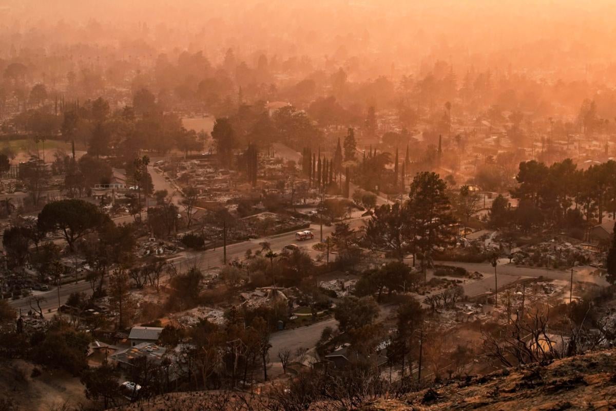 Panorámica de los incendios forestales en Los Ángeles