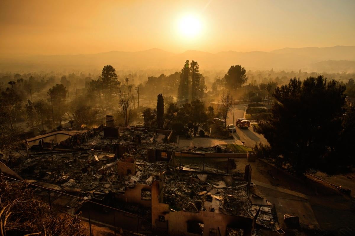 Panorámica de Los Angeles ante los incendios forestales