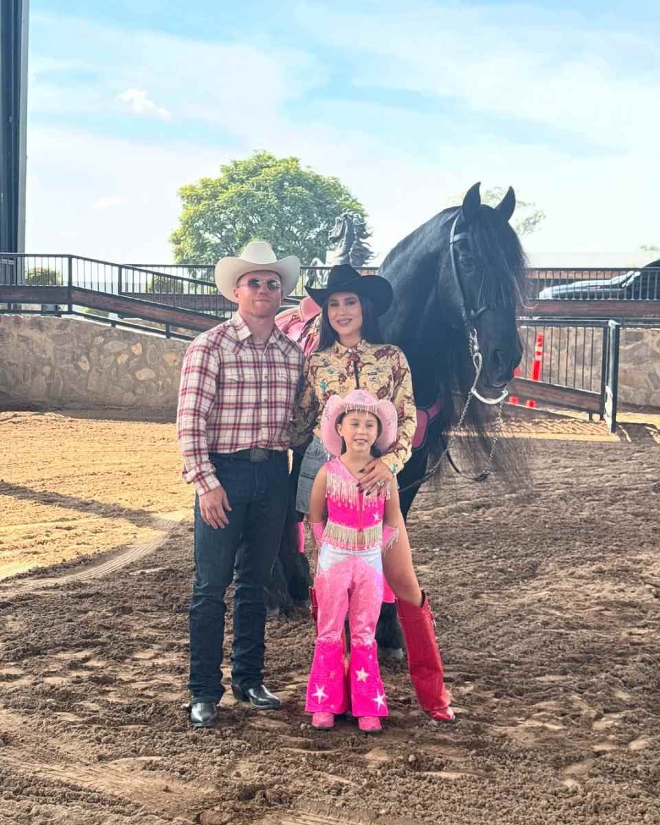 La feliz familia convivió en grande para celebrar a la pequeña