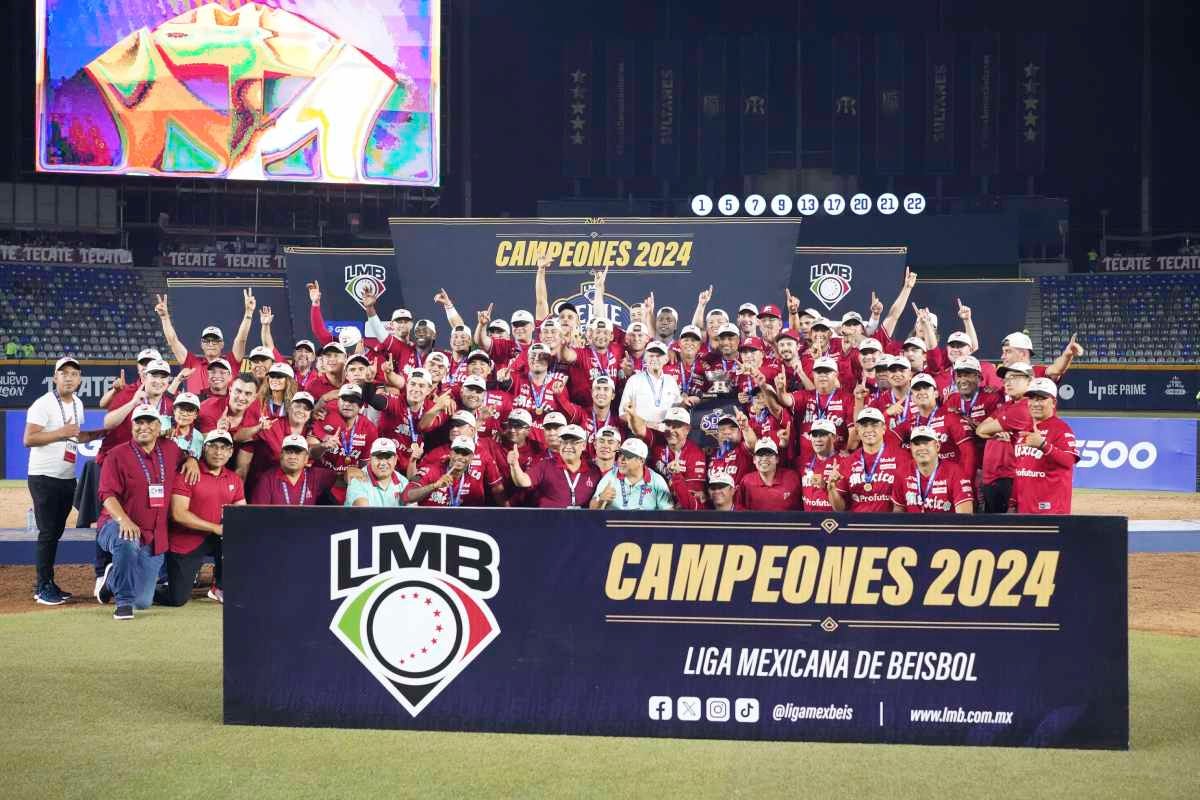 Diablos Rojos en celebración de la Liga Mexicana de Beisbol