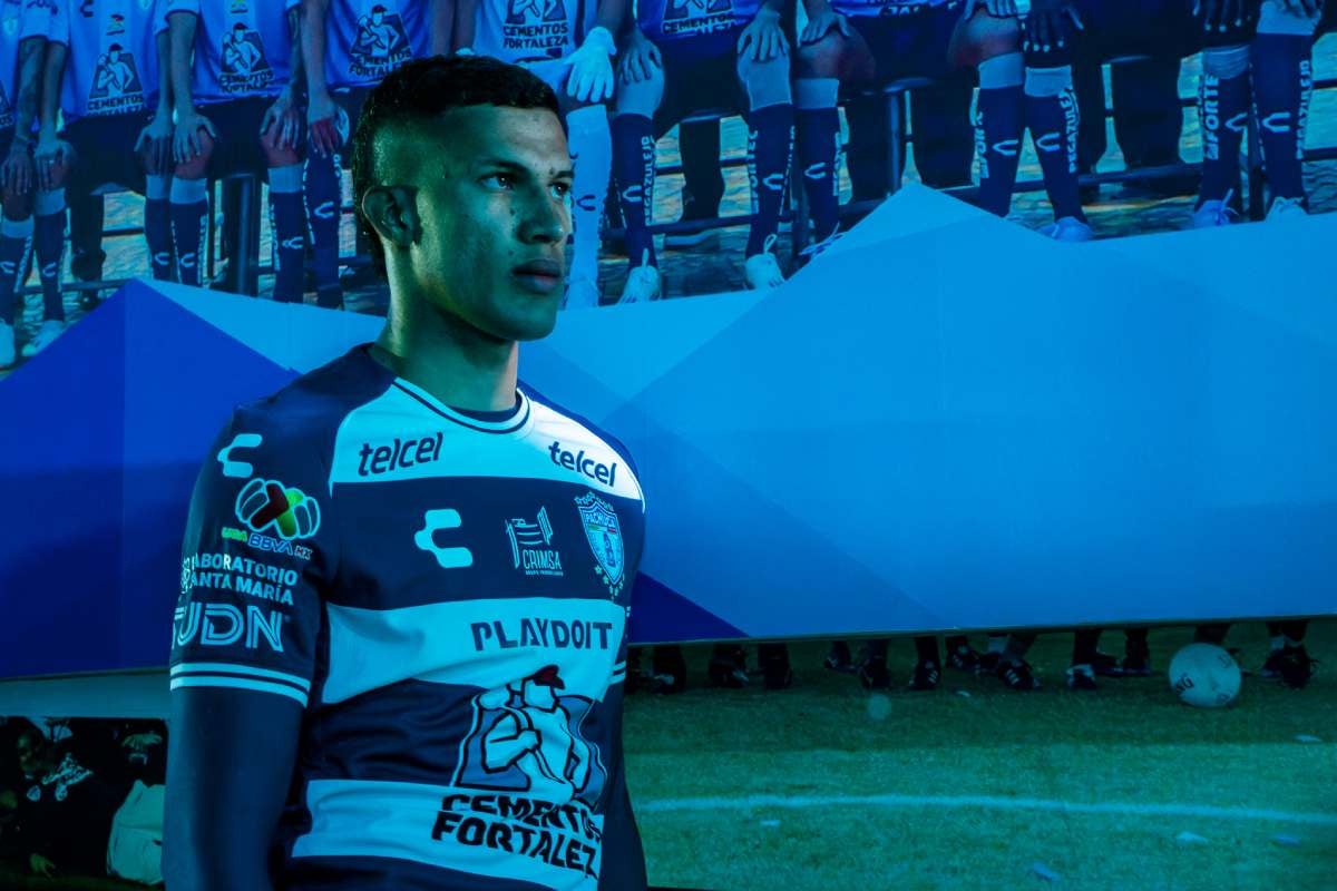 Nelson Deossa con los Tuzos de Pachuca