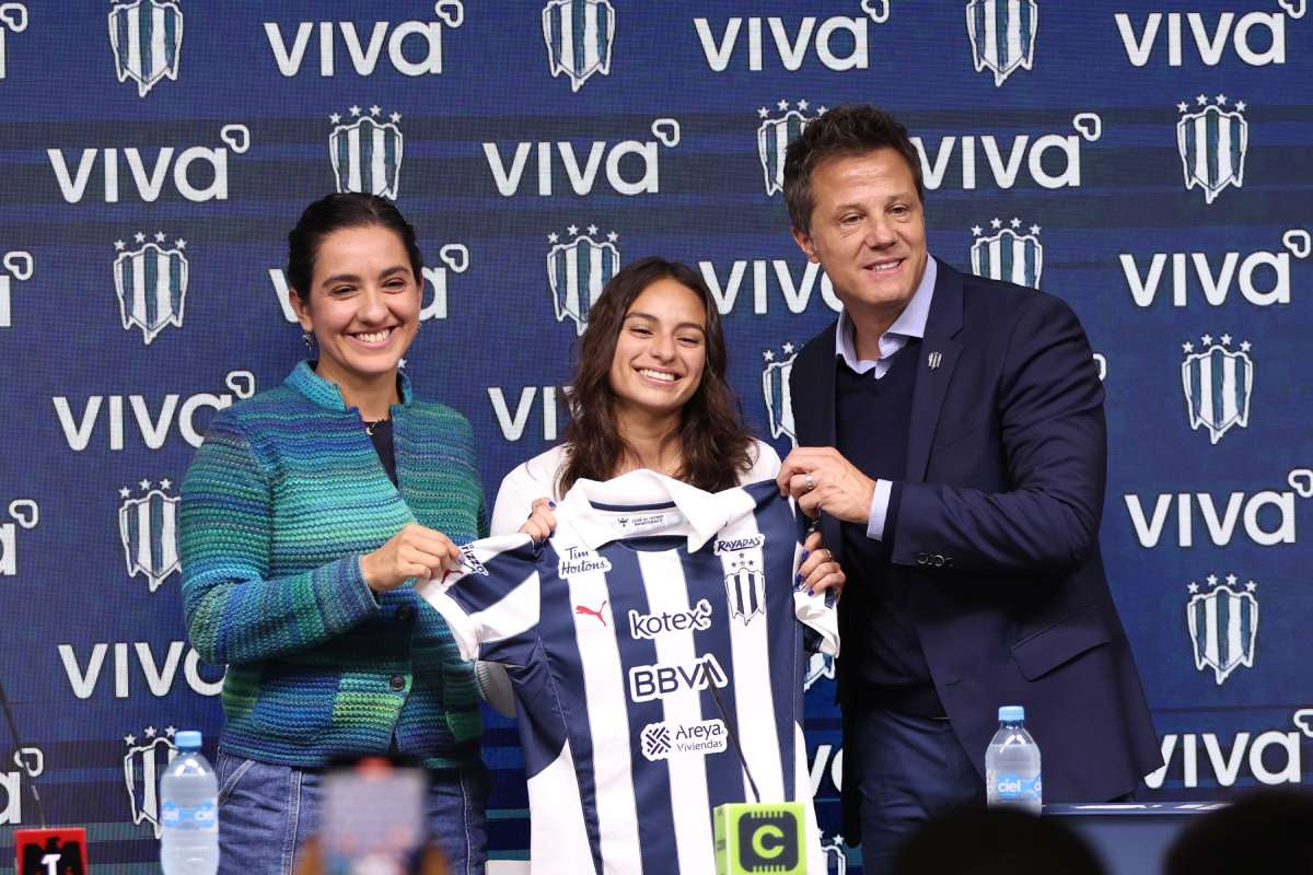 Alice Soto fue presentada oficialmente 