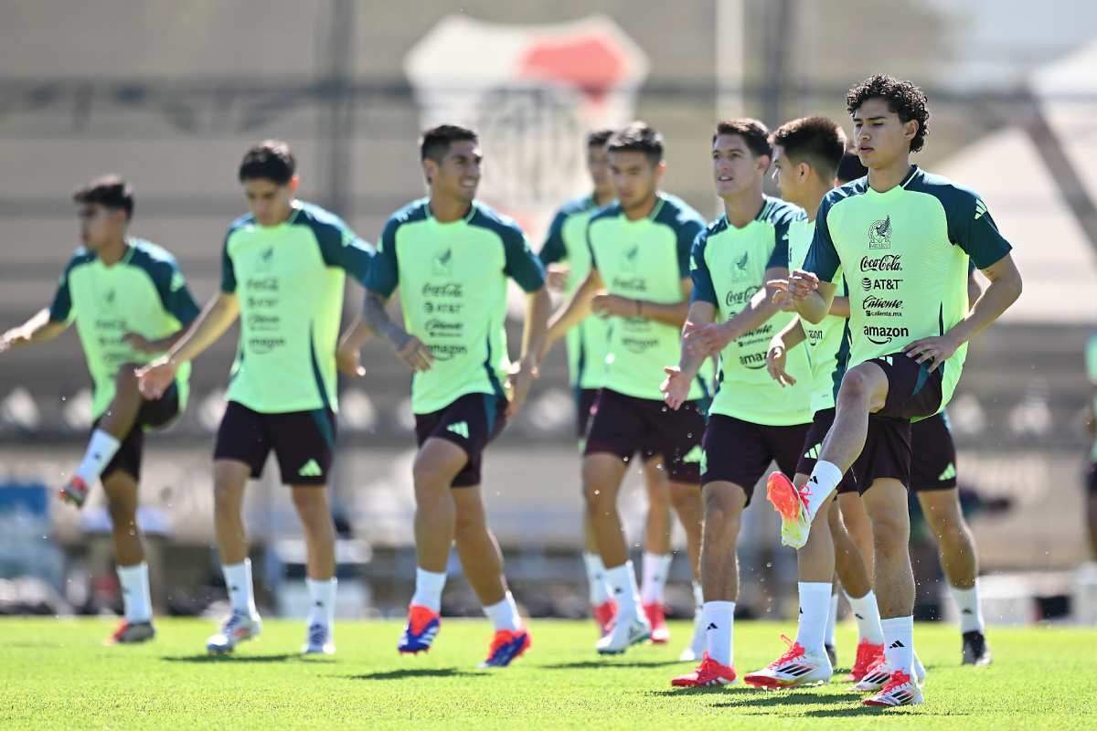 The Selección Mexicana lined up ahead of Inter before the game 