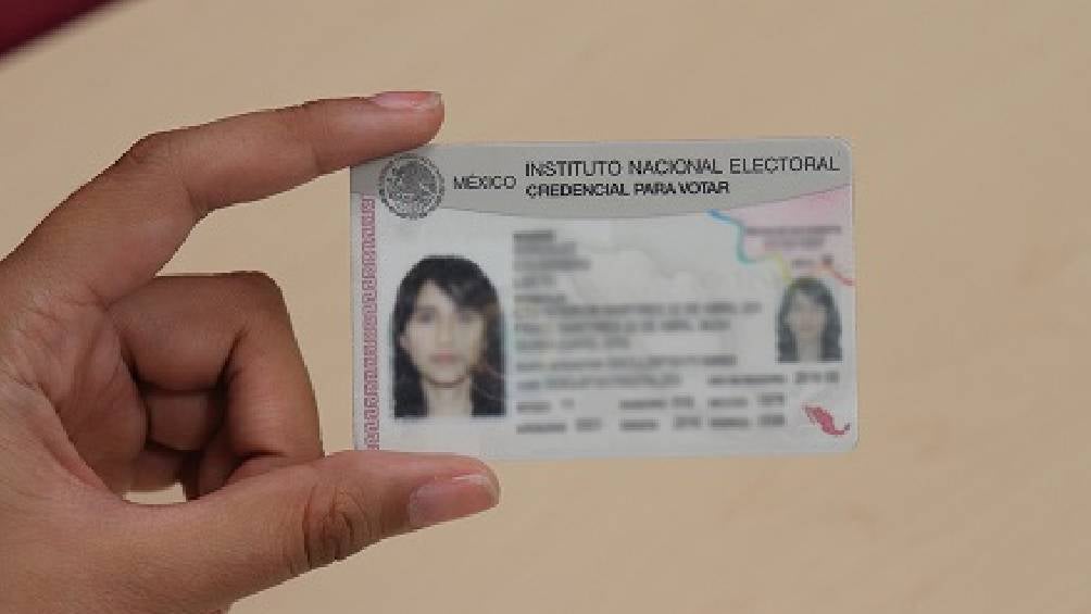 El Instituto Nacional Electoral (INE) ha fijado el 10 de febrero como la fecha límite para que los mexicanos renueven su credencial de elector.| INE 