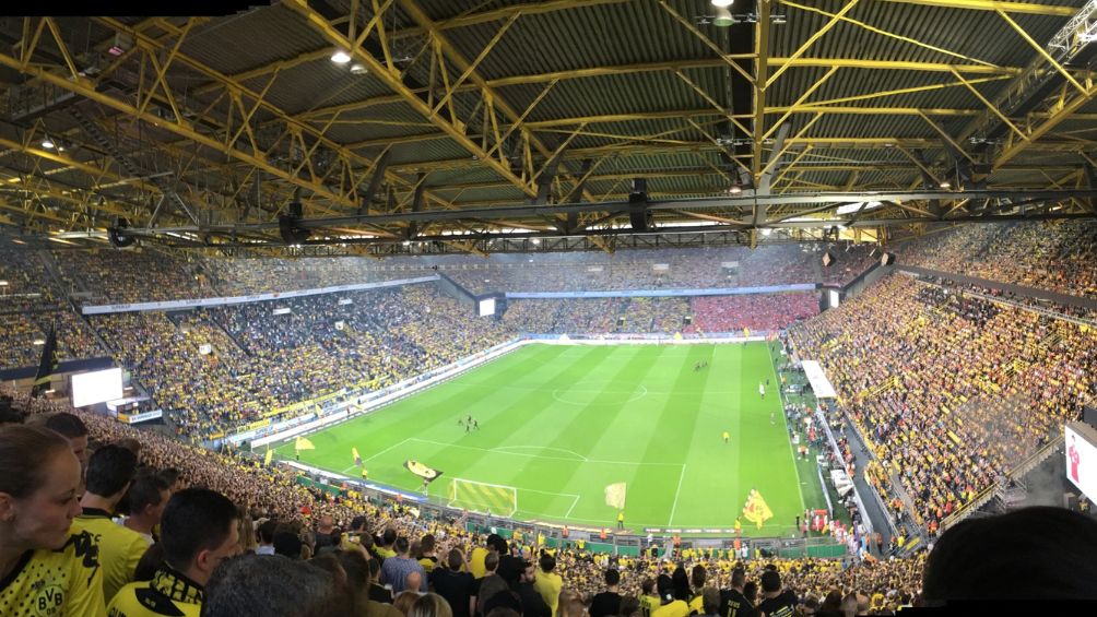 Signal Iduna Park, casa del Dortmund | AP