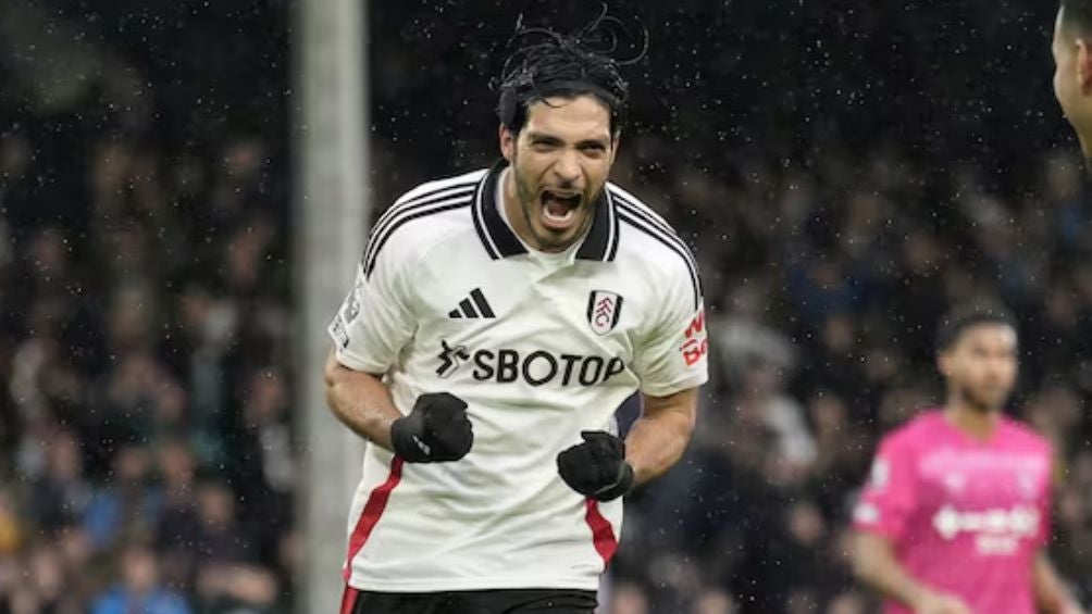 El mexicano celebra con el Fulham | AP