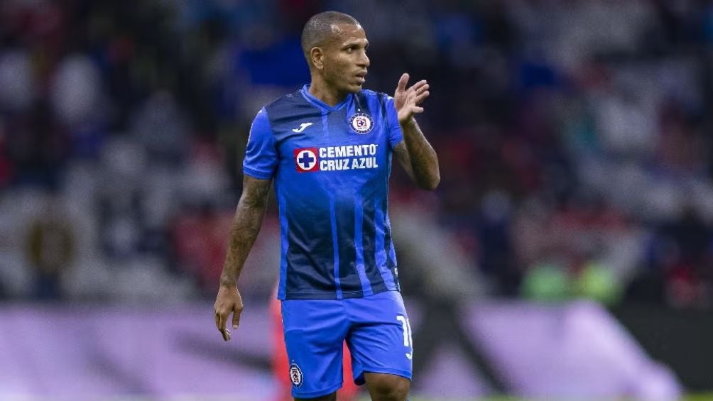 Otero durante su paso con Cruz Azul | MEXSPORT