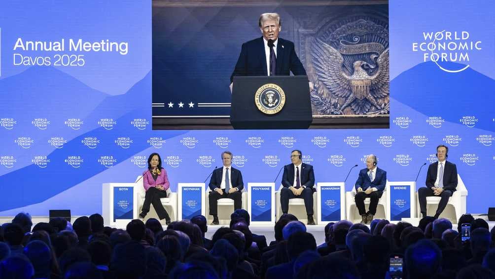 Trump criticó a Canadá durante su intervención en el Foro de Davos/AP