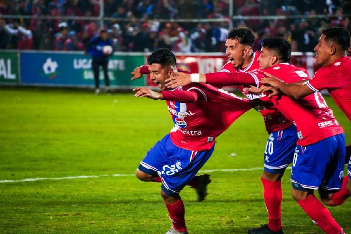 Villa de los Reyes hizo uno de los goles del partido | INSTAGRAM: @clubxelajumc