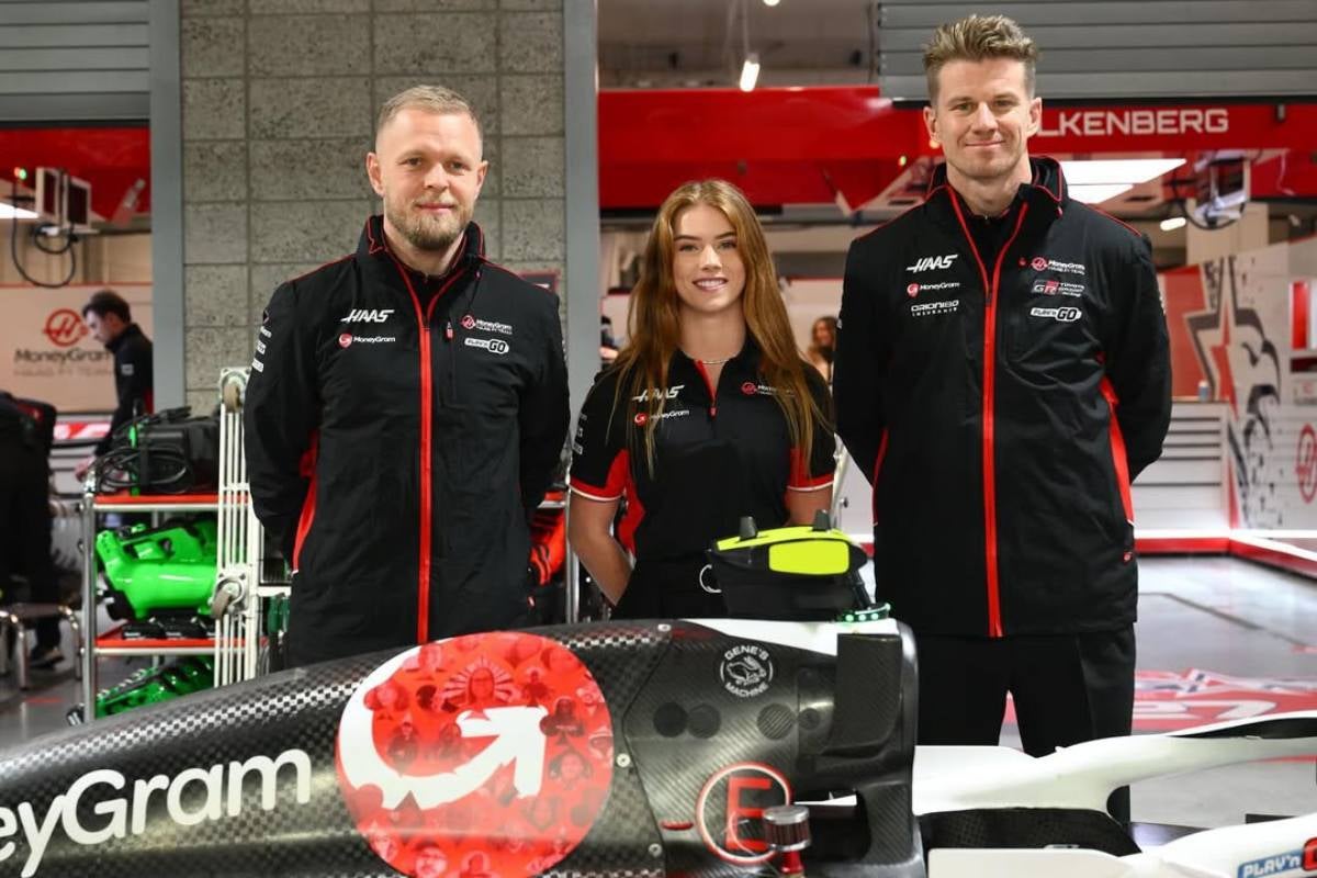 Courtney con Keving Mafnussen y Nico Hulkenberg